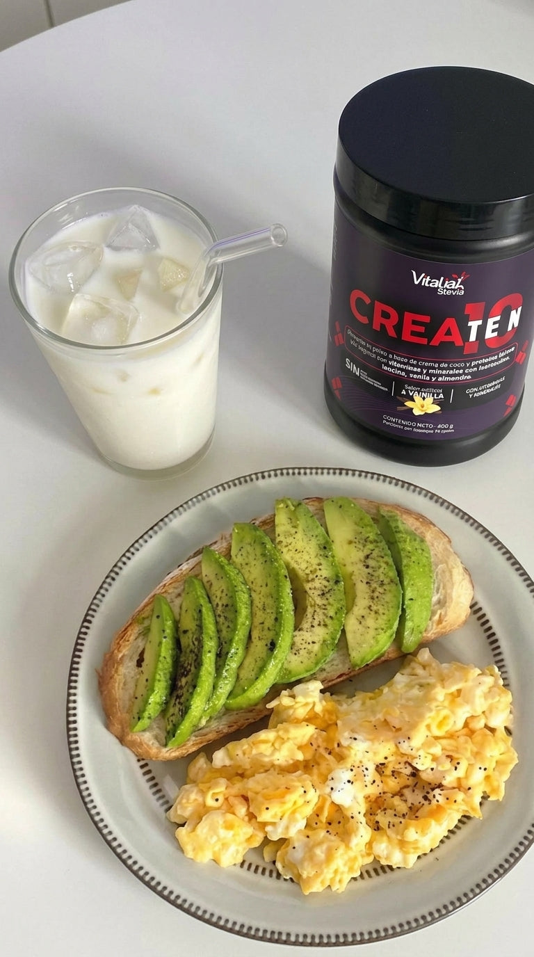 Preparación de creatina sabor vainilla para el desayuno
